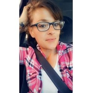 Meet your Posher, Carie